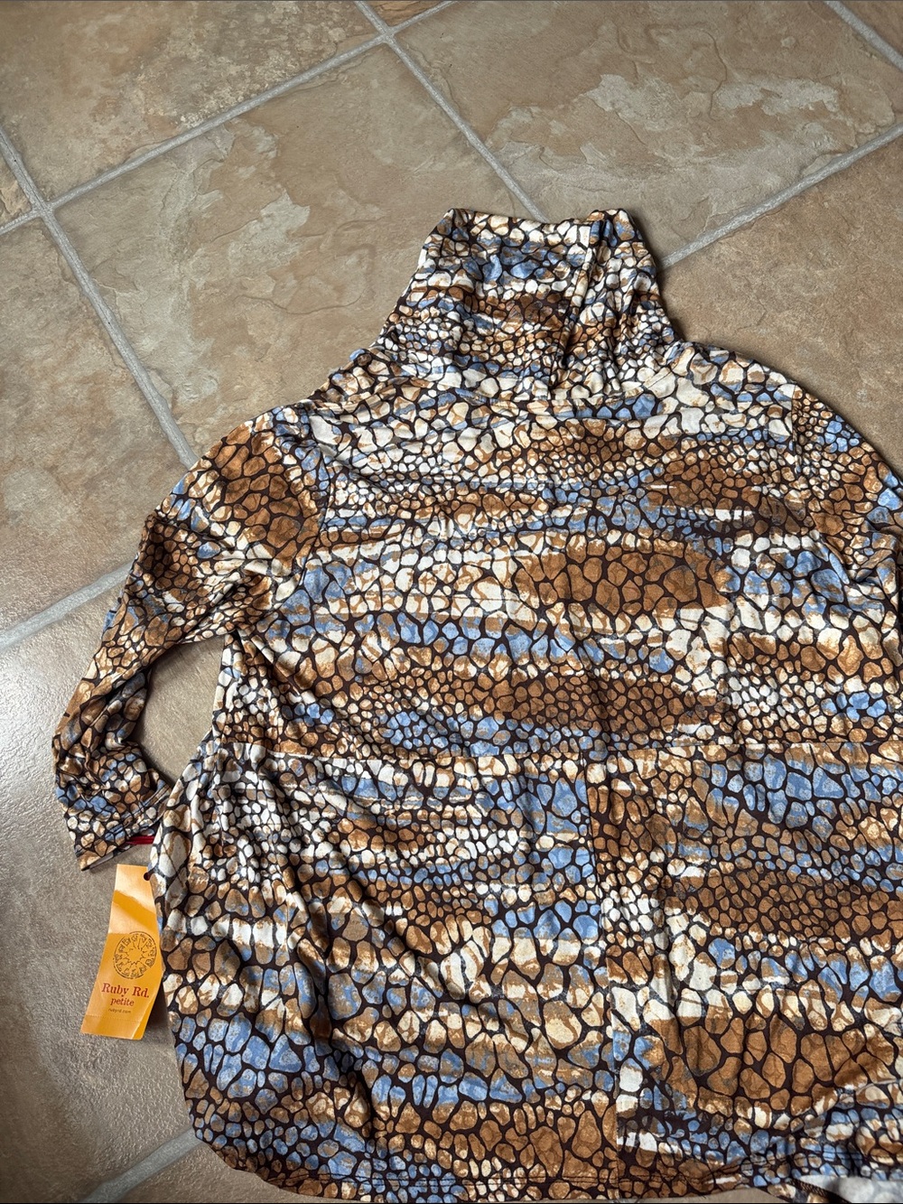 Ruby Rd petite Animal Print Turtleneck Tunic in Browns & Blue size PXL - Picture 6 of 6
